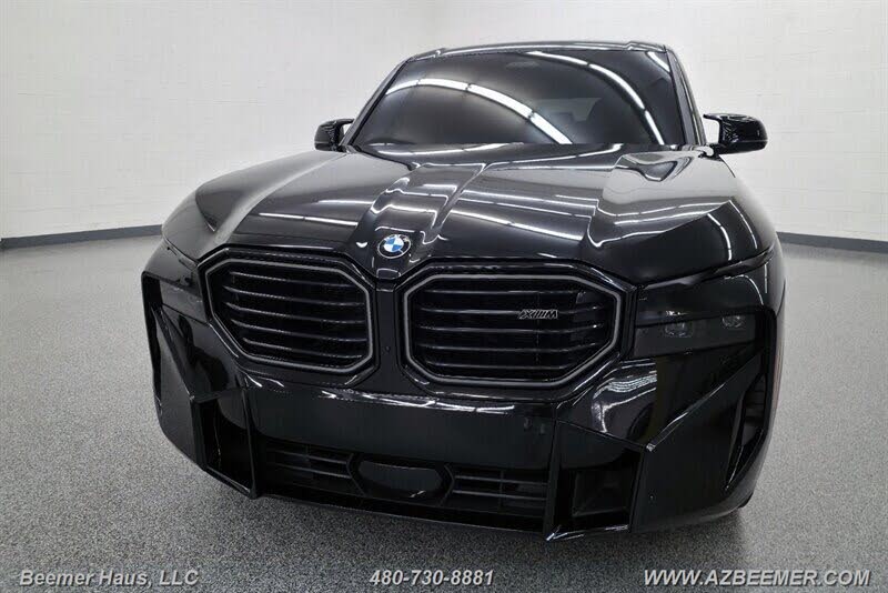 2023 BMW XM Base