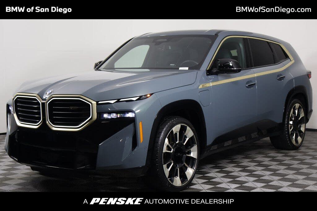 2023 BMW XM Base